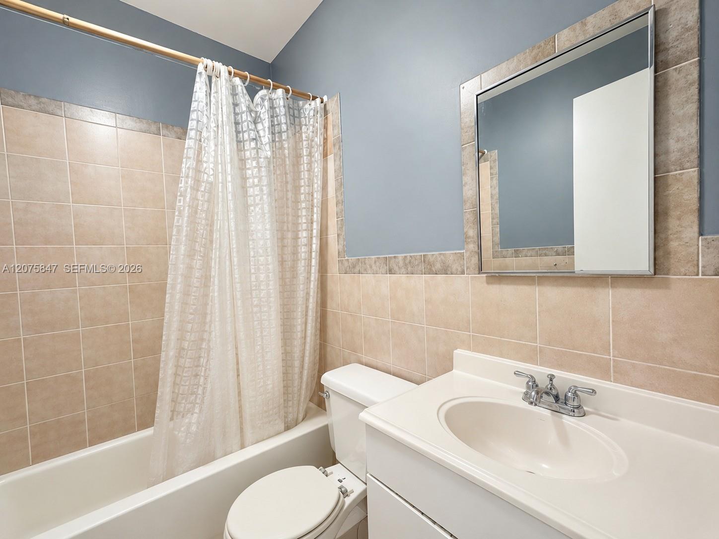30 NW 50th St — Photo 4