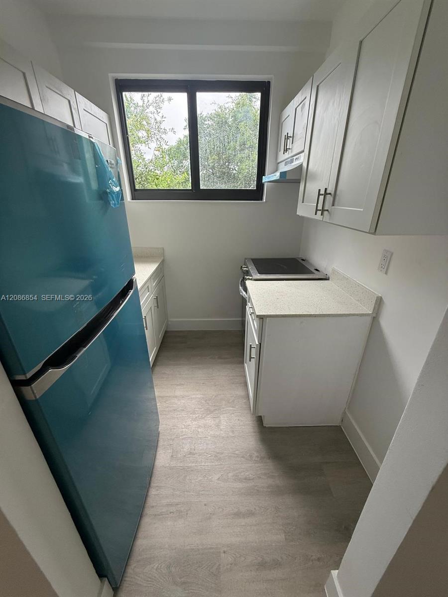 2330 NW 9th St # 13, Miami FL 33125