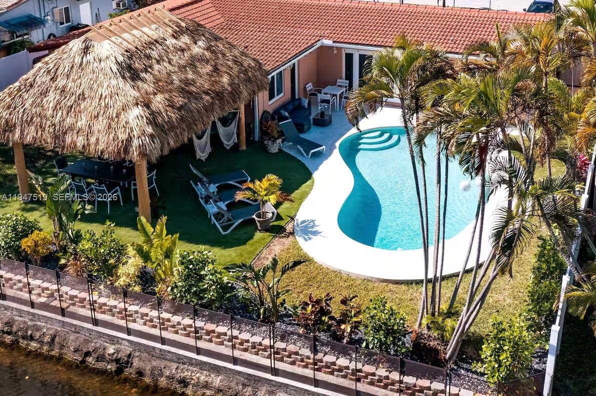 4420 NE 15th Ave, Oakland Park FL 33334