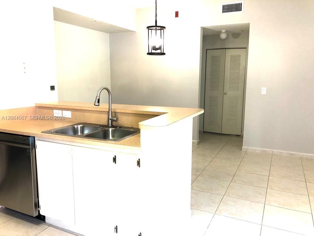 7250 NW 114th Ave # 107 — Photo 2