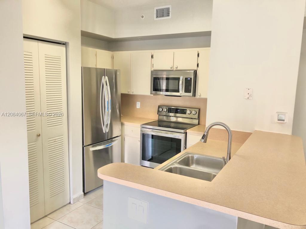 7250 NW 114th Ave # 107 — Photo 3