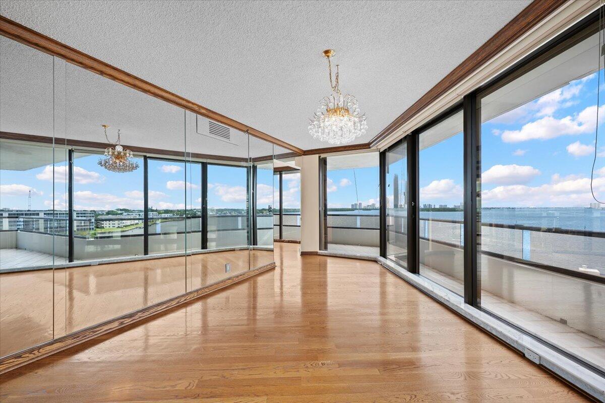 100 Lakeshore Drive # 558 — Photo 5
