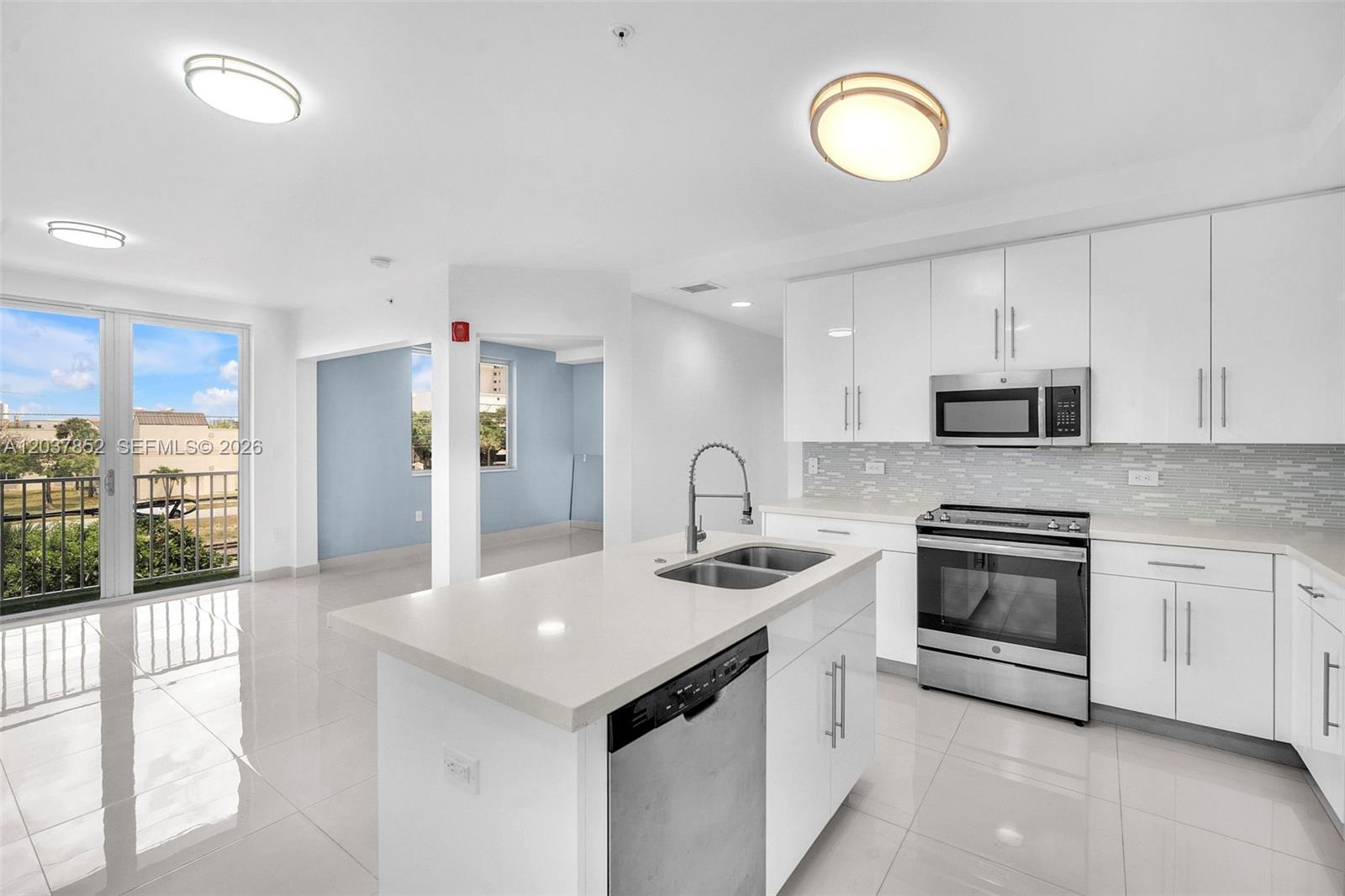 2651 NE 212th Ter # 301, Miami FL 33180