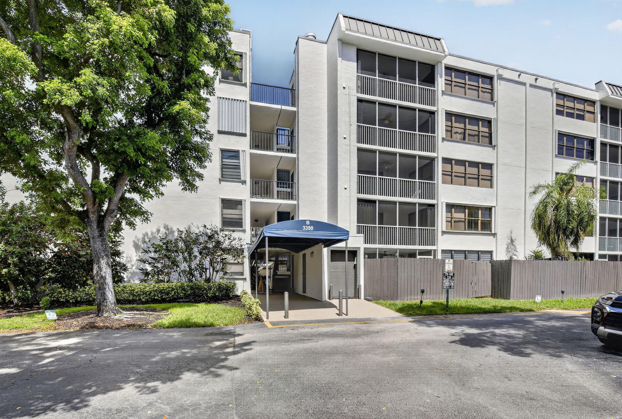 3350 NE 192ND Street # B, Aventura FL 33180