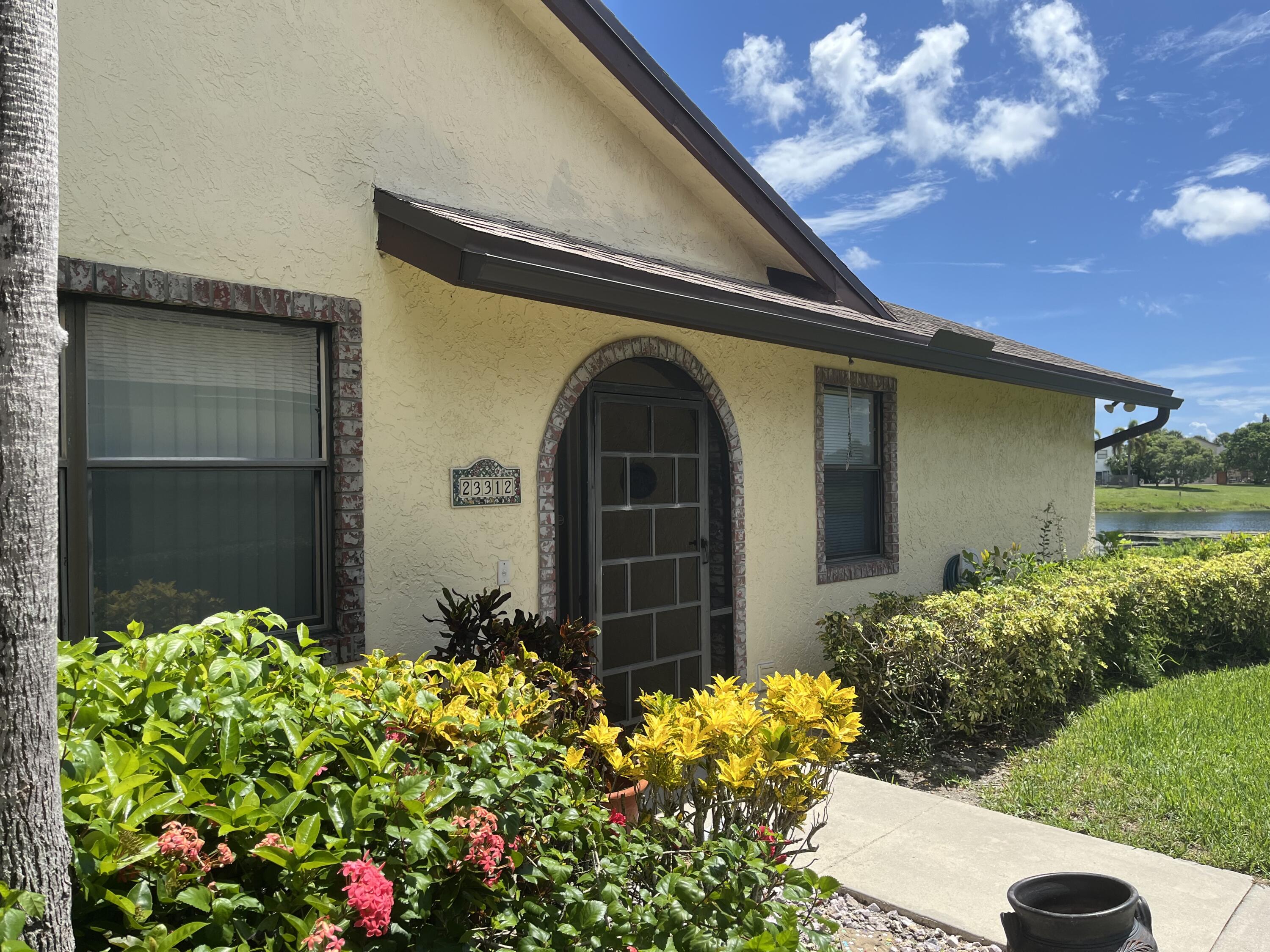 23312 BARLAKE Drive — Photo 2