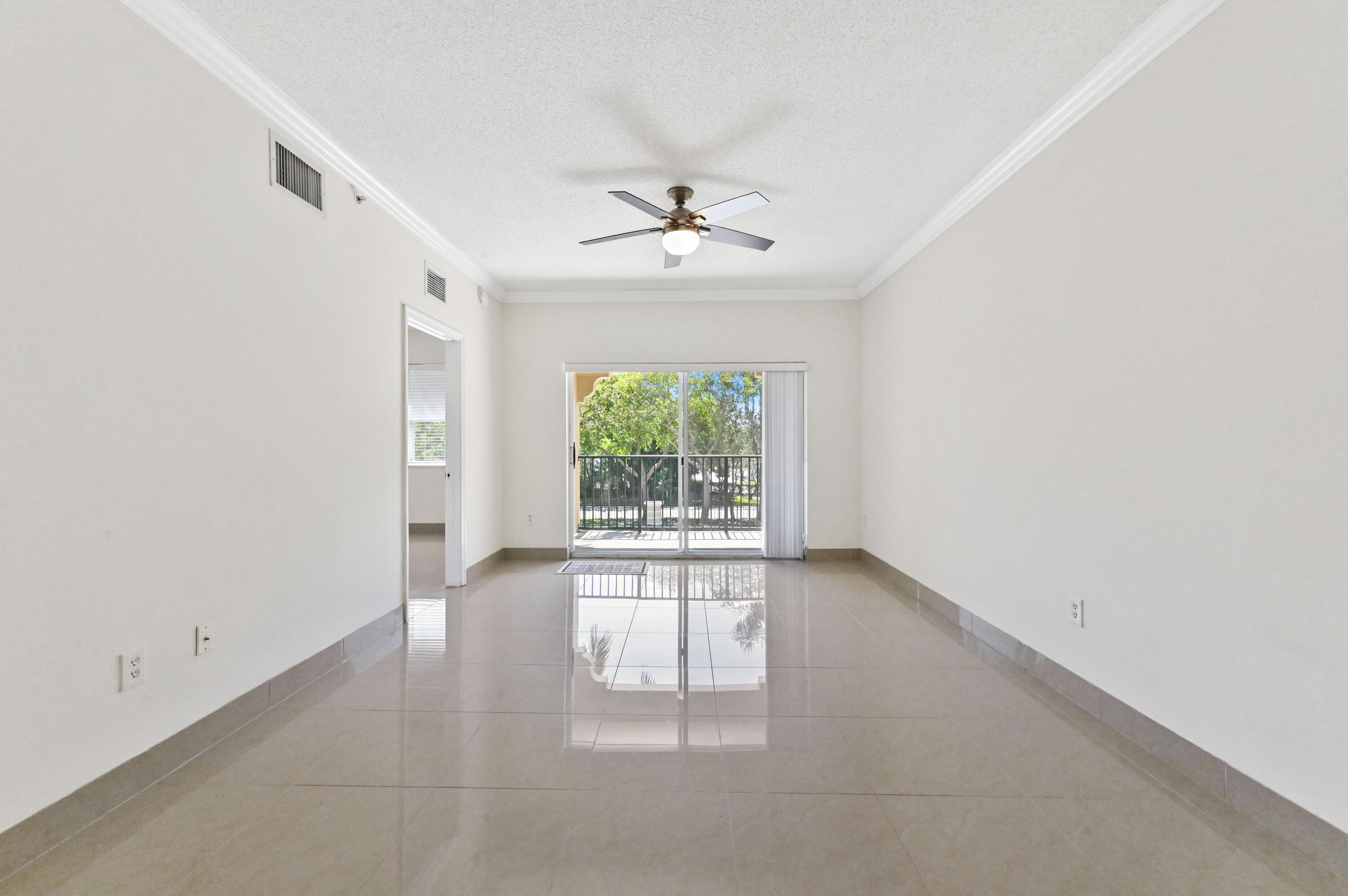 6020 W Sample Road # 204 — Photo 5