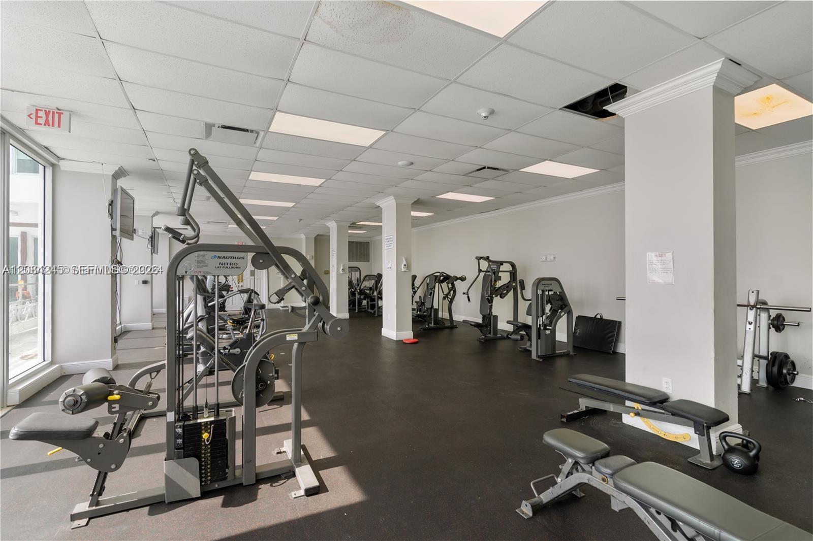 7135 Collins Ave # 1533 — Photo 3