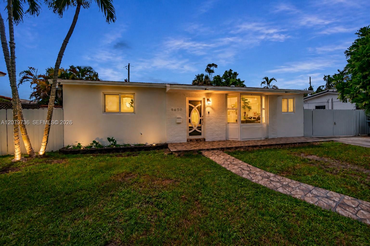 9450 SW 25th Dr — Photo 3