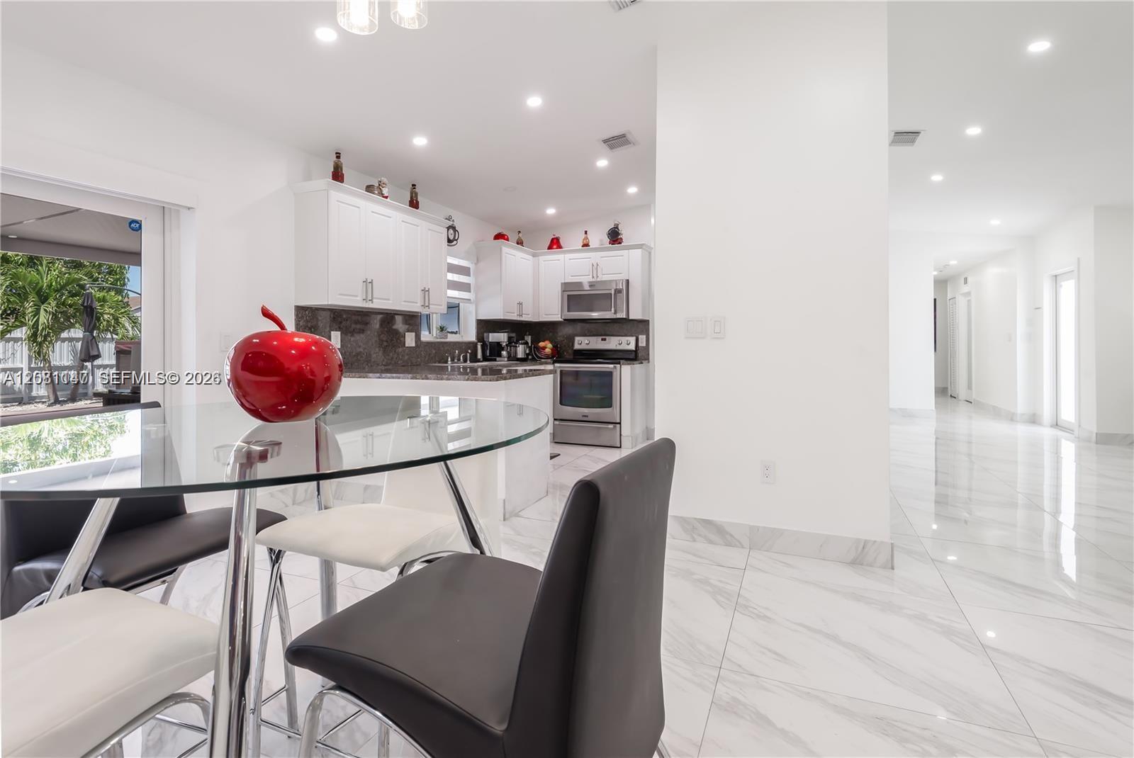12485 SW 220th St — Photo 3