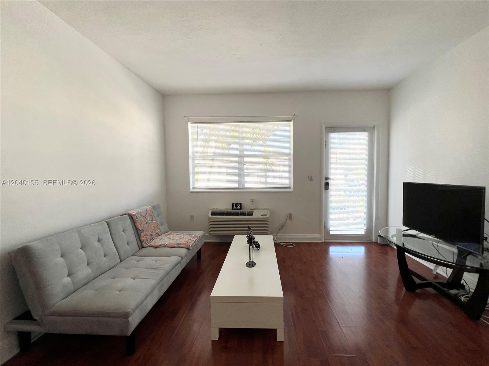 450 77th St # 6, Miami Beach FL 33141