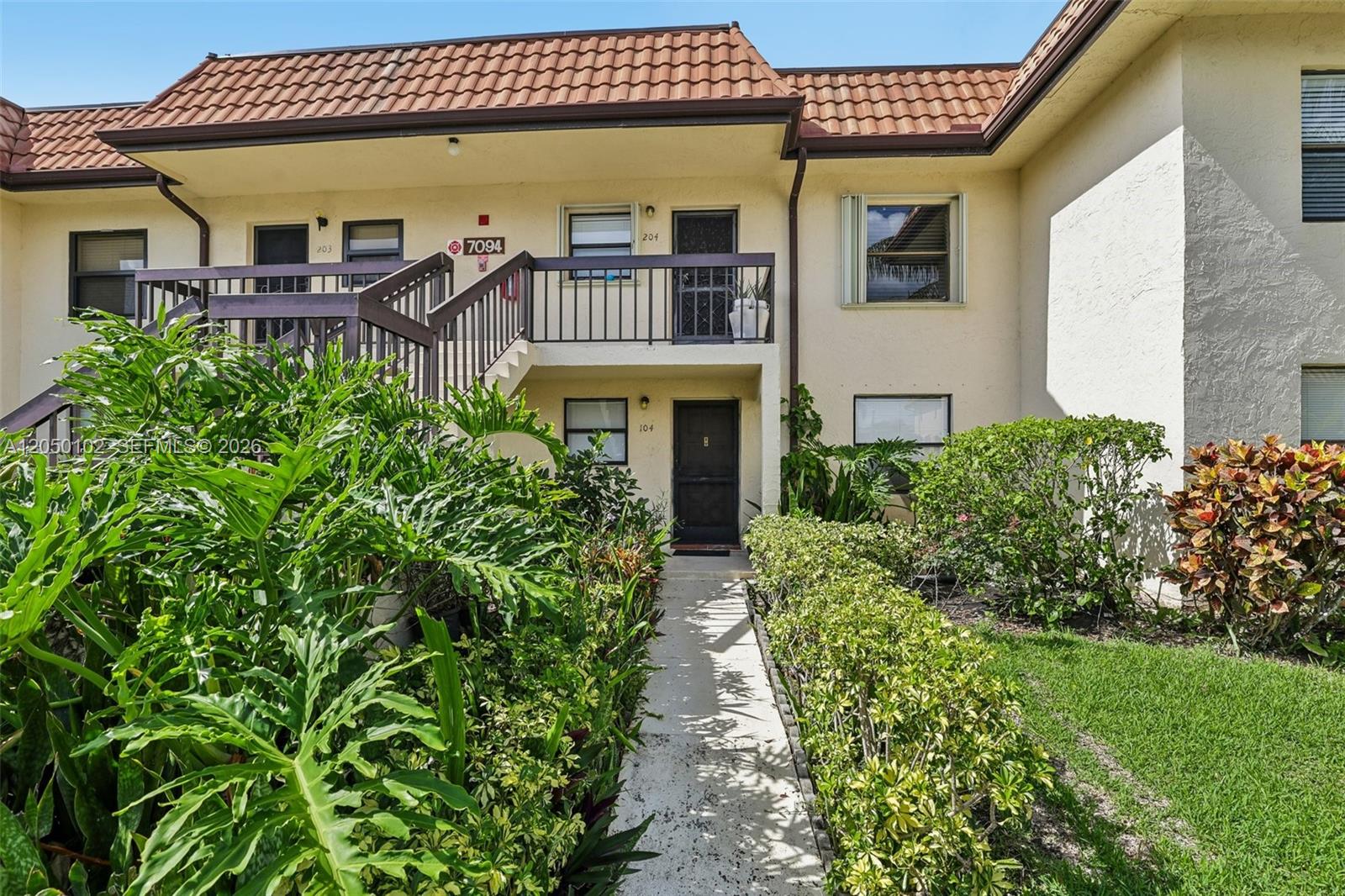 7094 Golf Colony Ct # 104, Lake Worth FL 33467