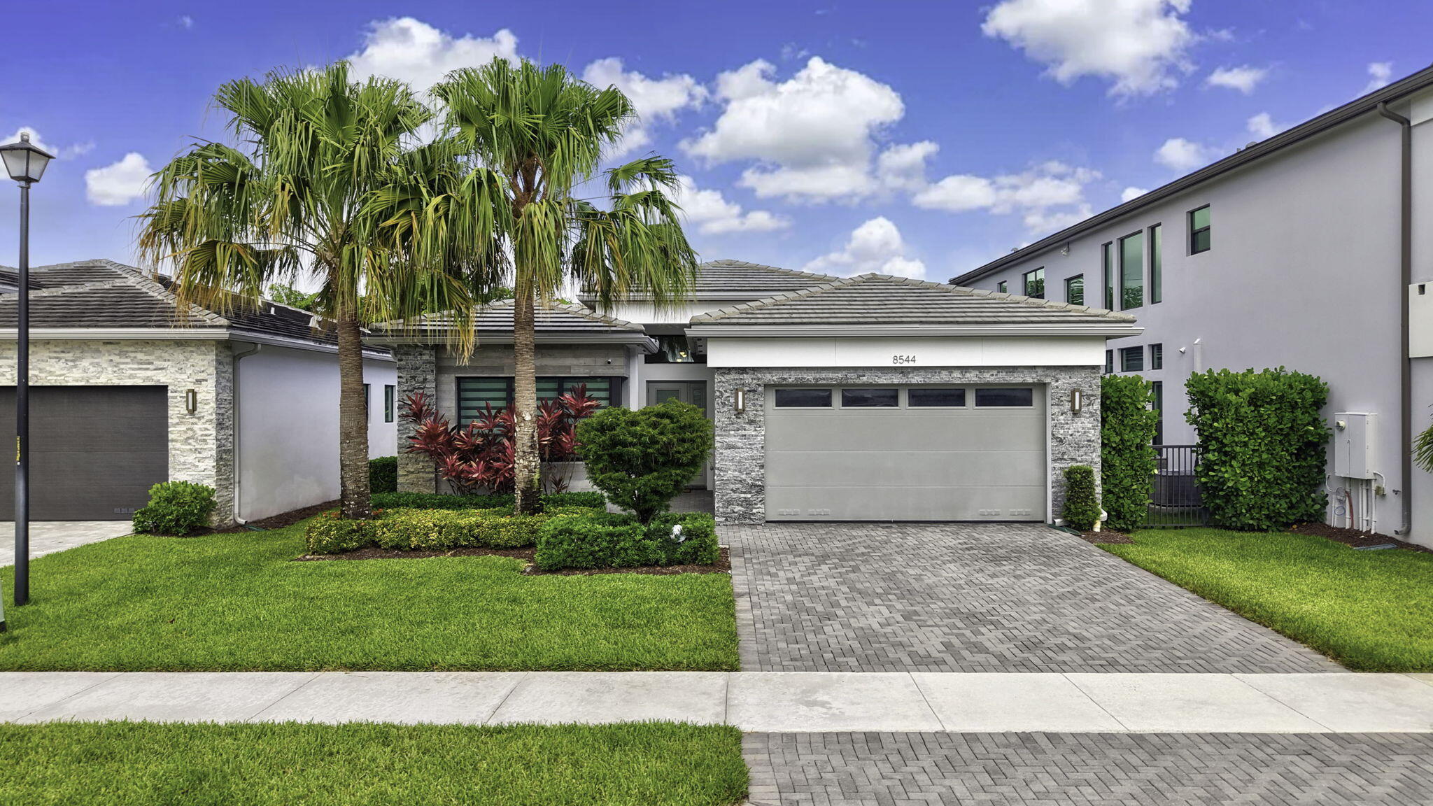 8544 Apple Falls Lane, Boca Raton FL 33496