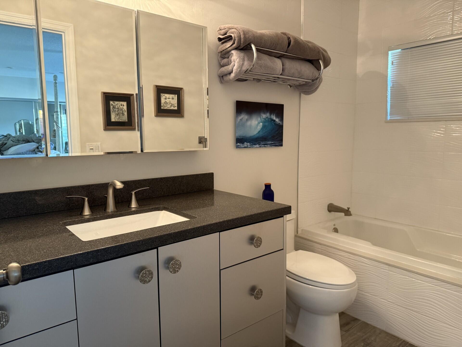 5409 Lakefront Boulevard # D — Photo 3