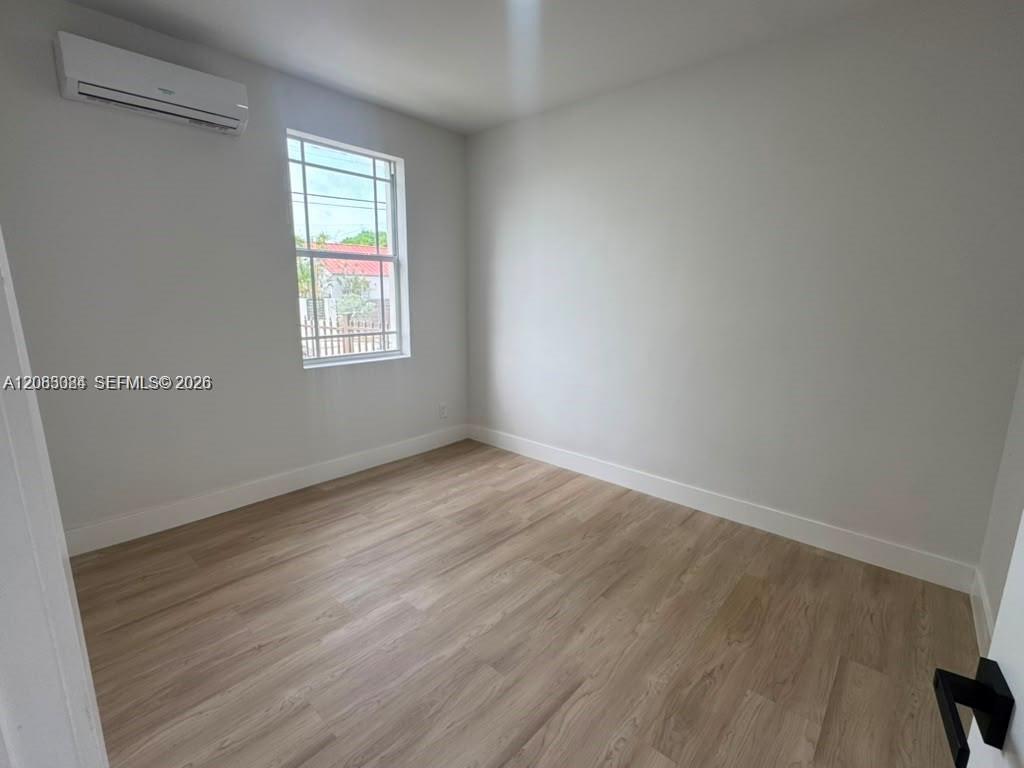 2425 SW 6th St # 9 — Photo 4