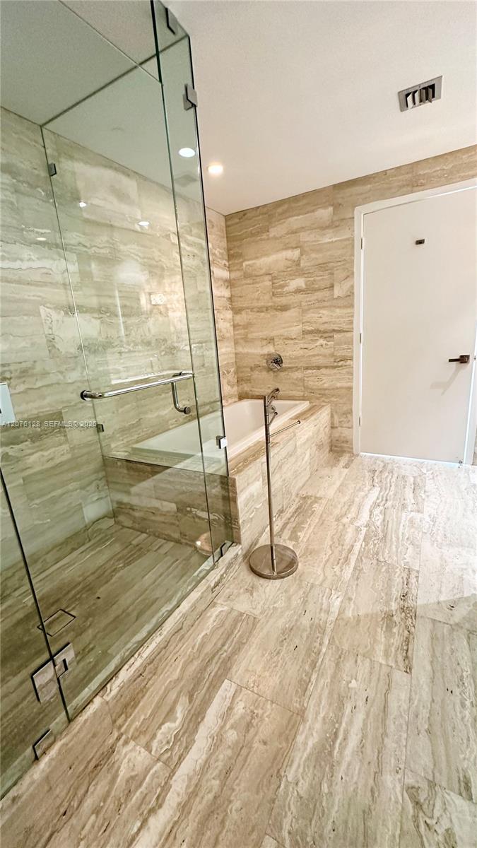 2900 NE 7th Ave # 2909 — Photo 5