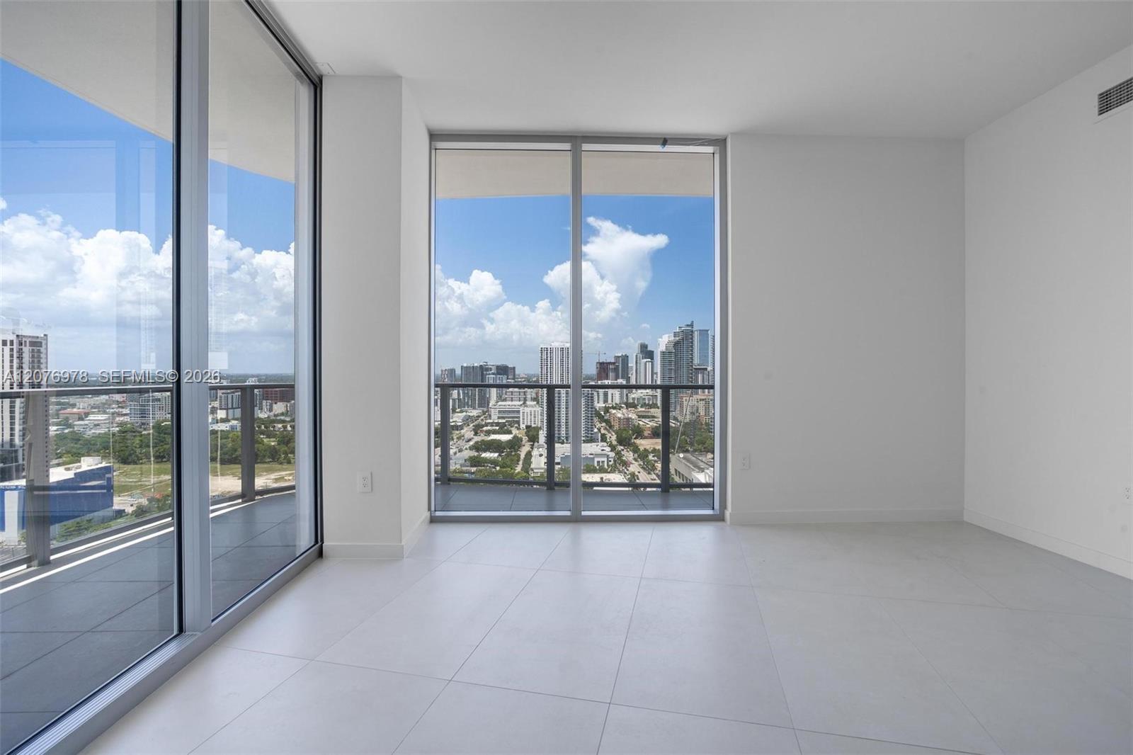 1400 Biscayne Blvd # 2507 — Photo 2