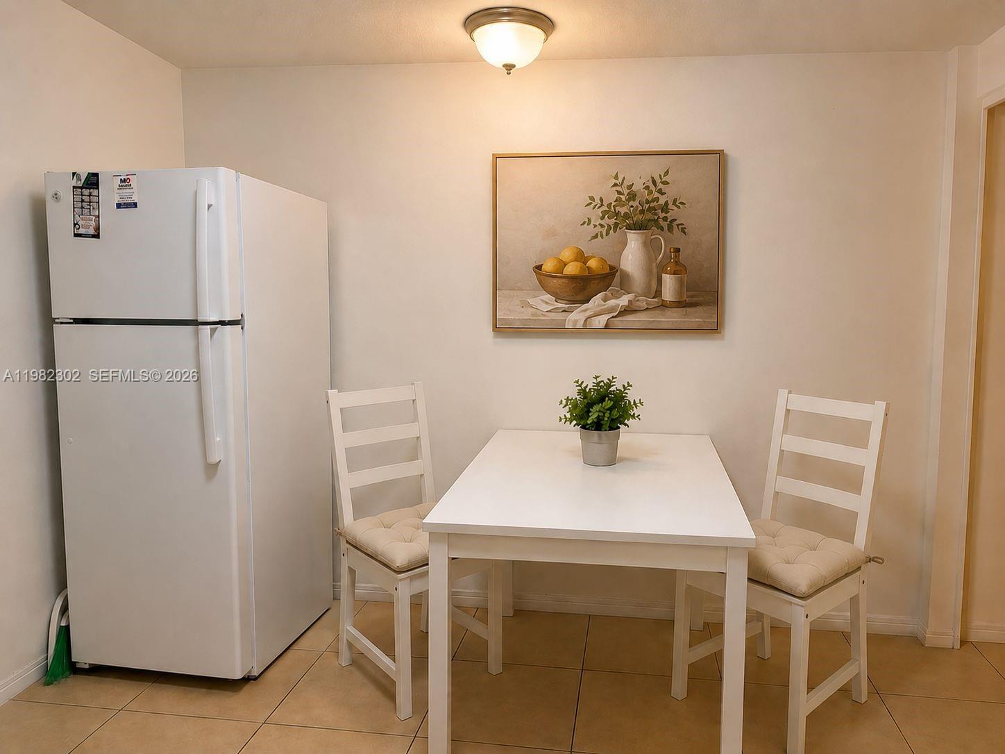 2620 SW 51st St # 2 — Photo 2