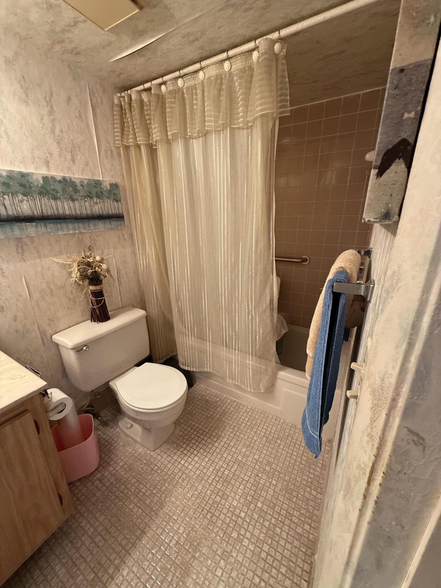 6585 KENSINGTON Lane # 102 — Photo 5