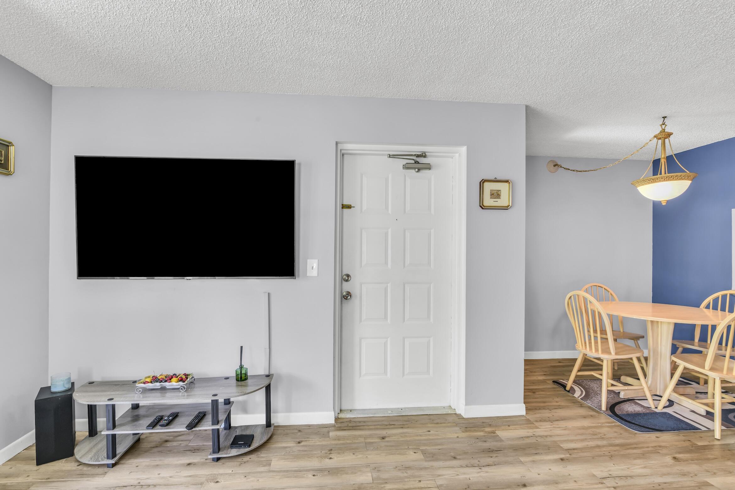 3744 Savoy Lane # E2 — Photo 3