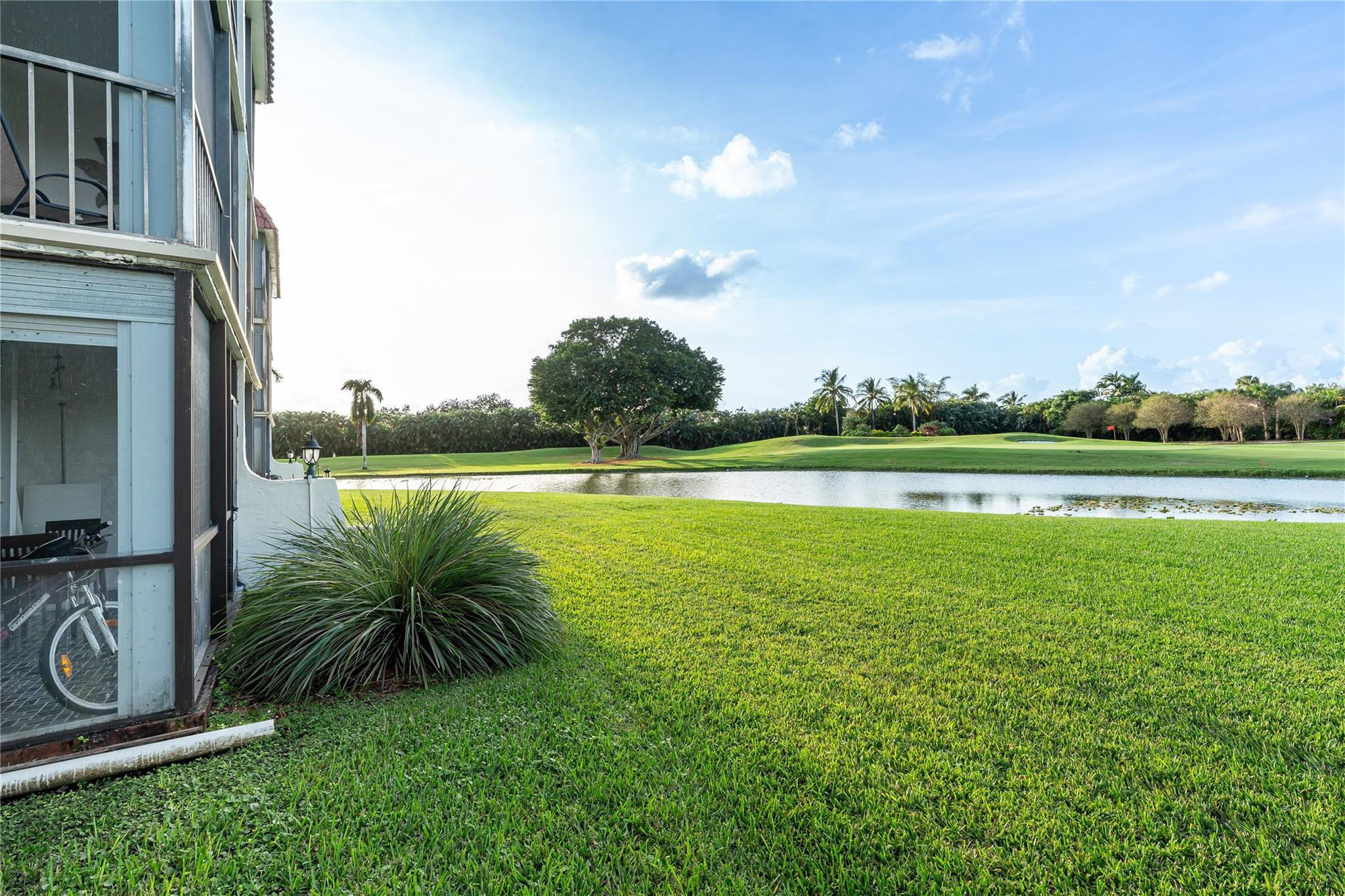 9611 N Hollybrook Lake Drive # 107, Pembroke Pines FL 33025