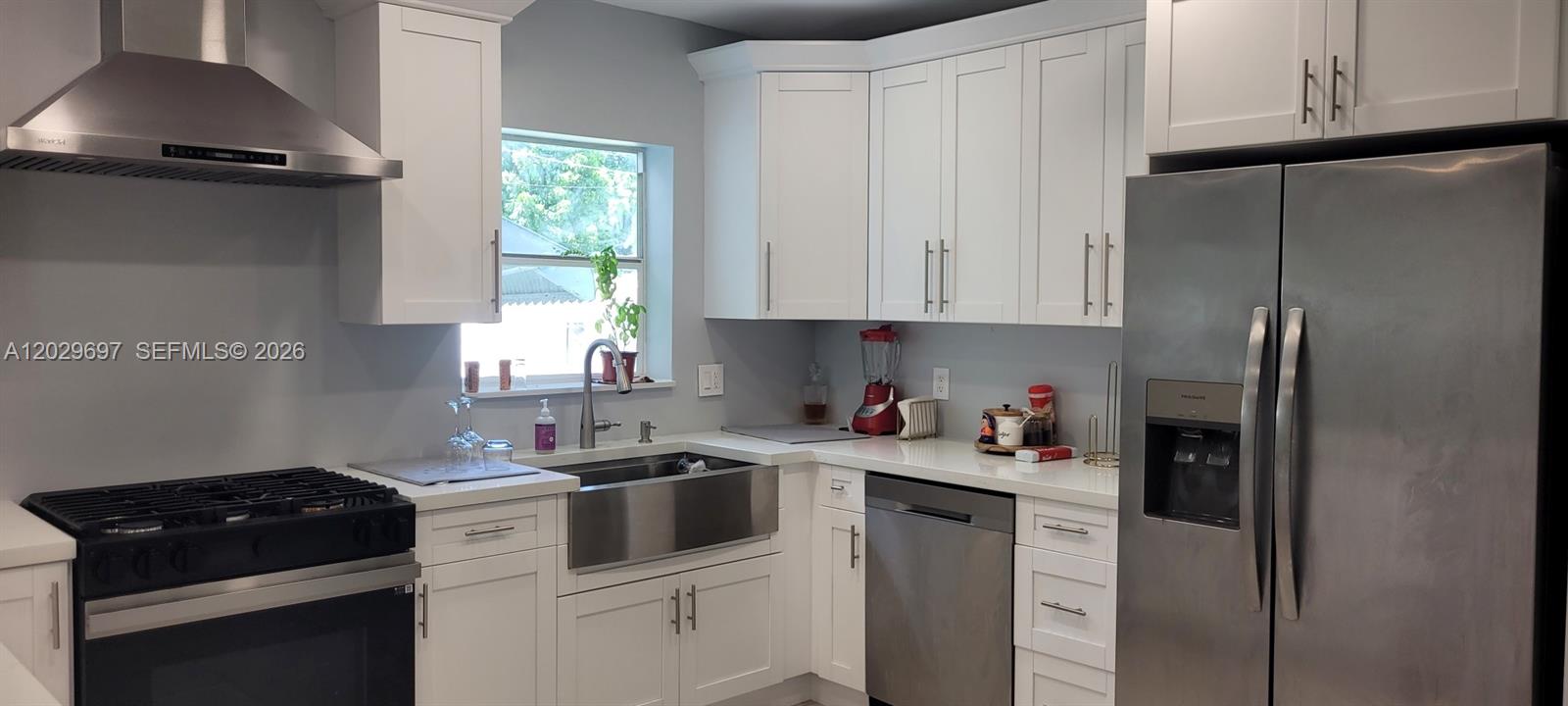 701 NE 14th St — Photo 3