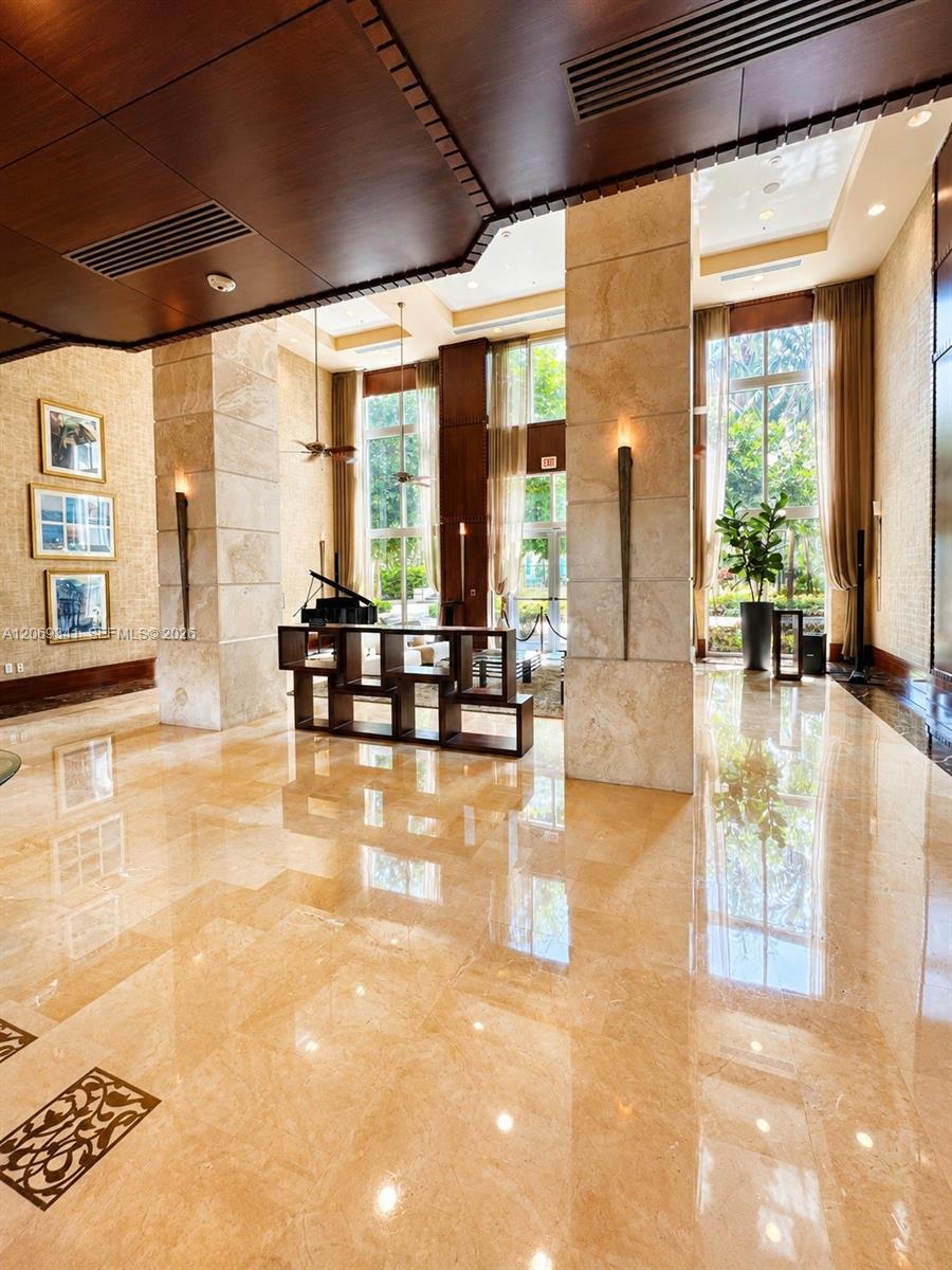 19501 W Country Club Dr # 210 — Photo 4