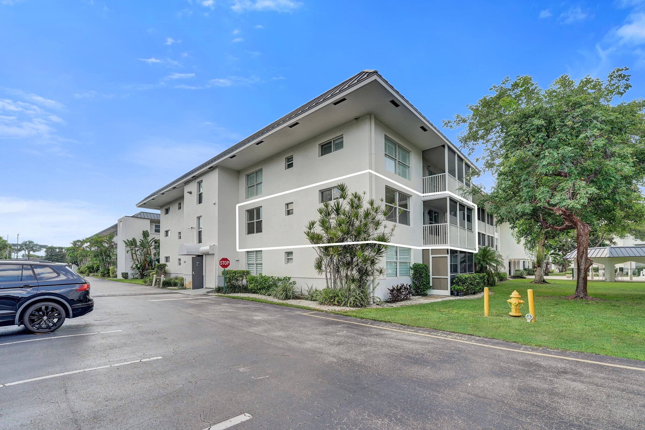 4025 N Federal Highway # 228B — Photo 3