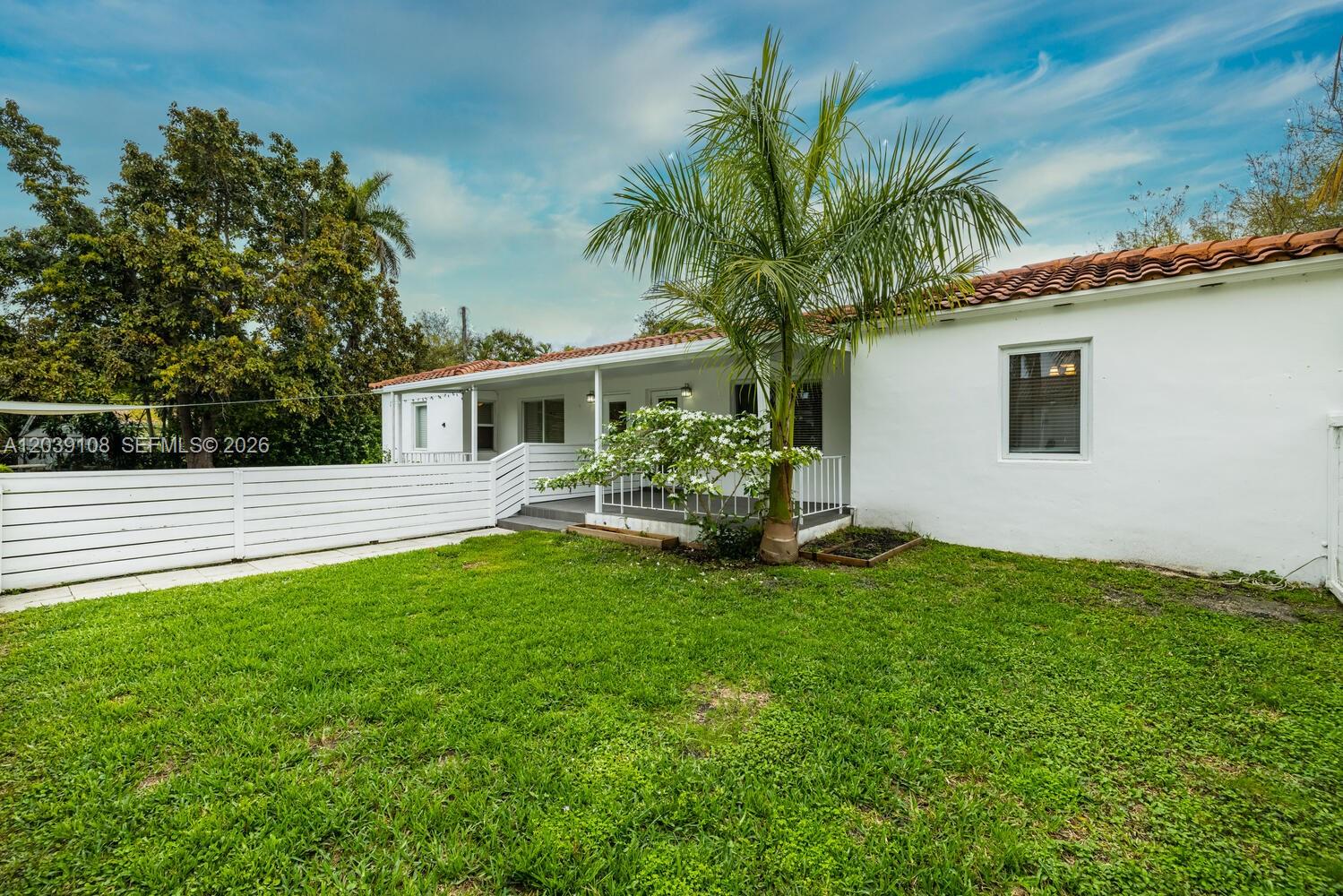 1029 NE 113 St, Biscayne Park FL 33161