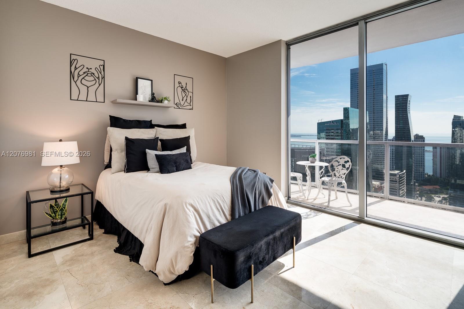 1060 Brickell Ave # 4009, Miami FL 33131