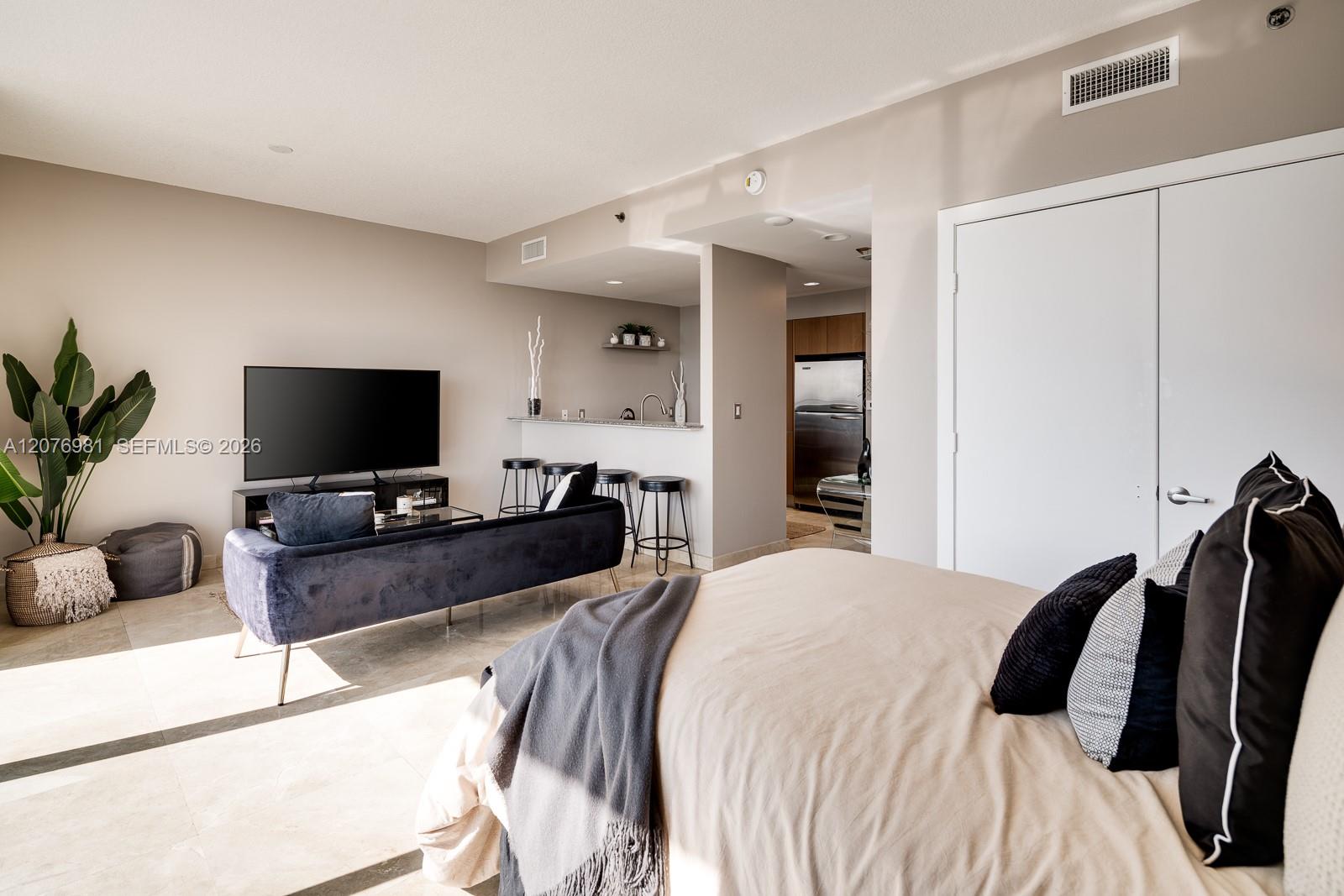 1060 Brickell Ave # 4009 — Photo 2