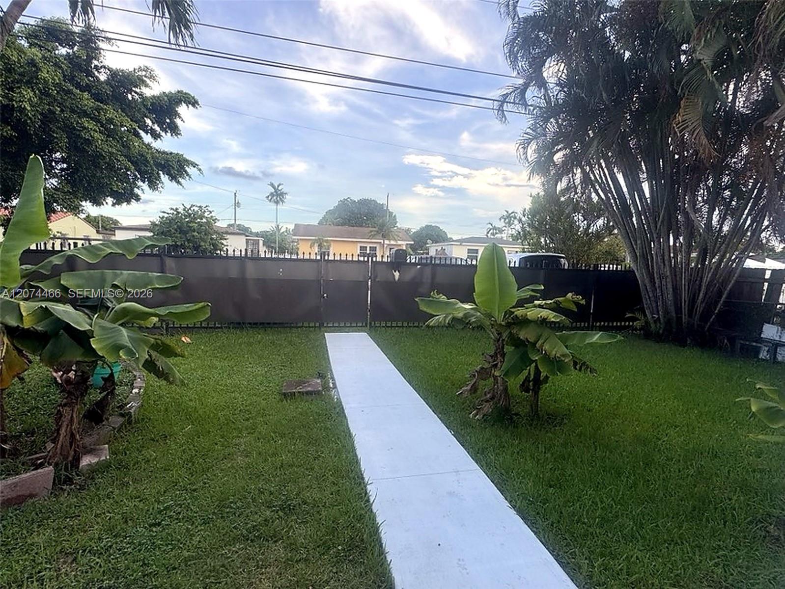 3351 NW 20th St — Photo 3