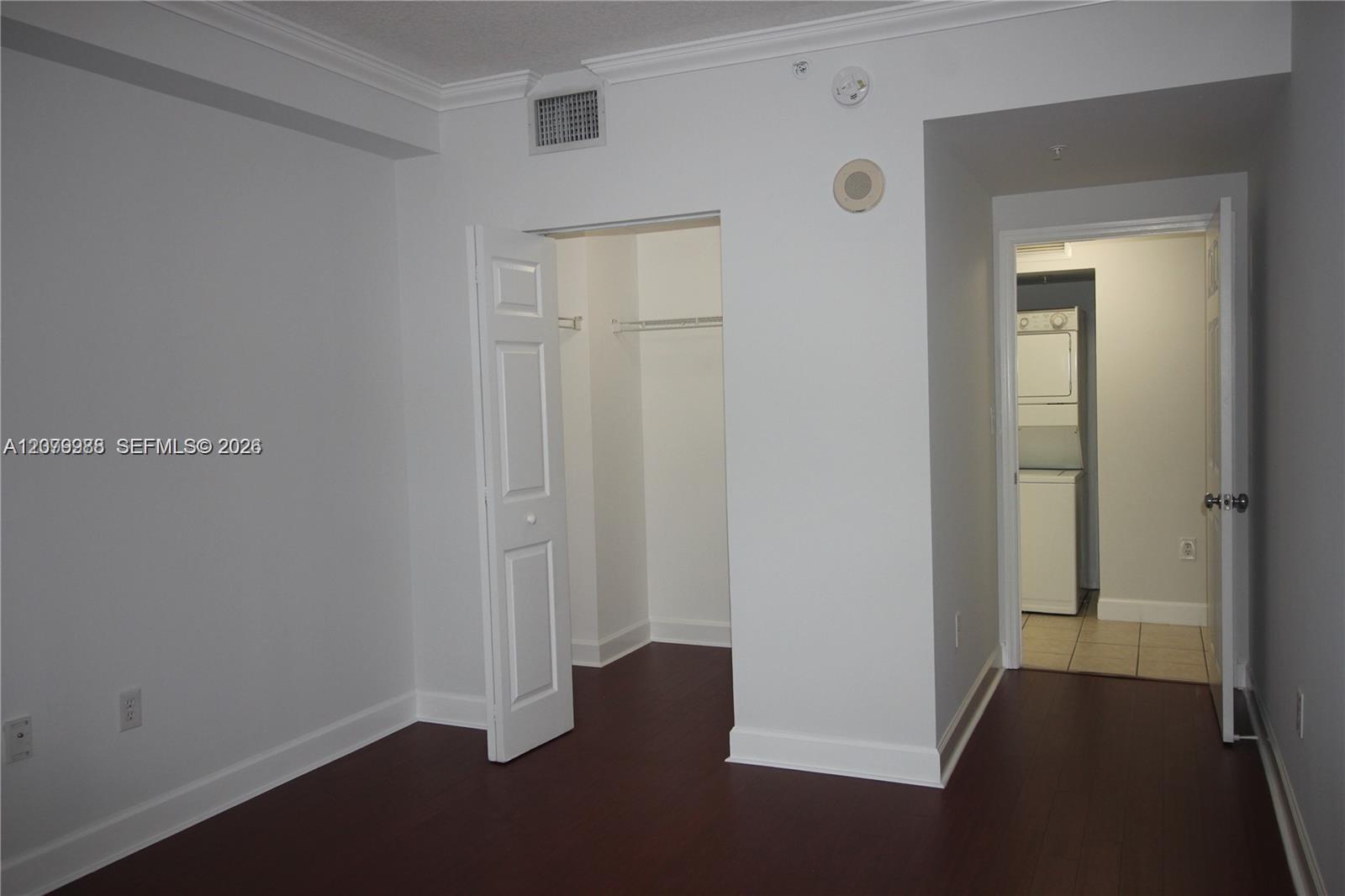 50 Menores Ave # 611 — Photo 4