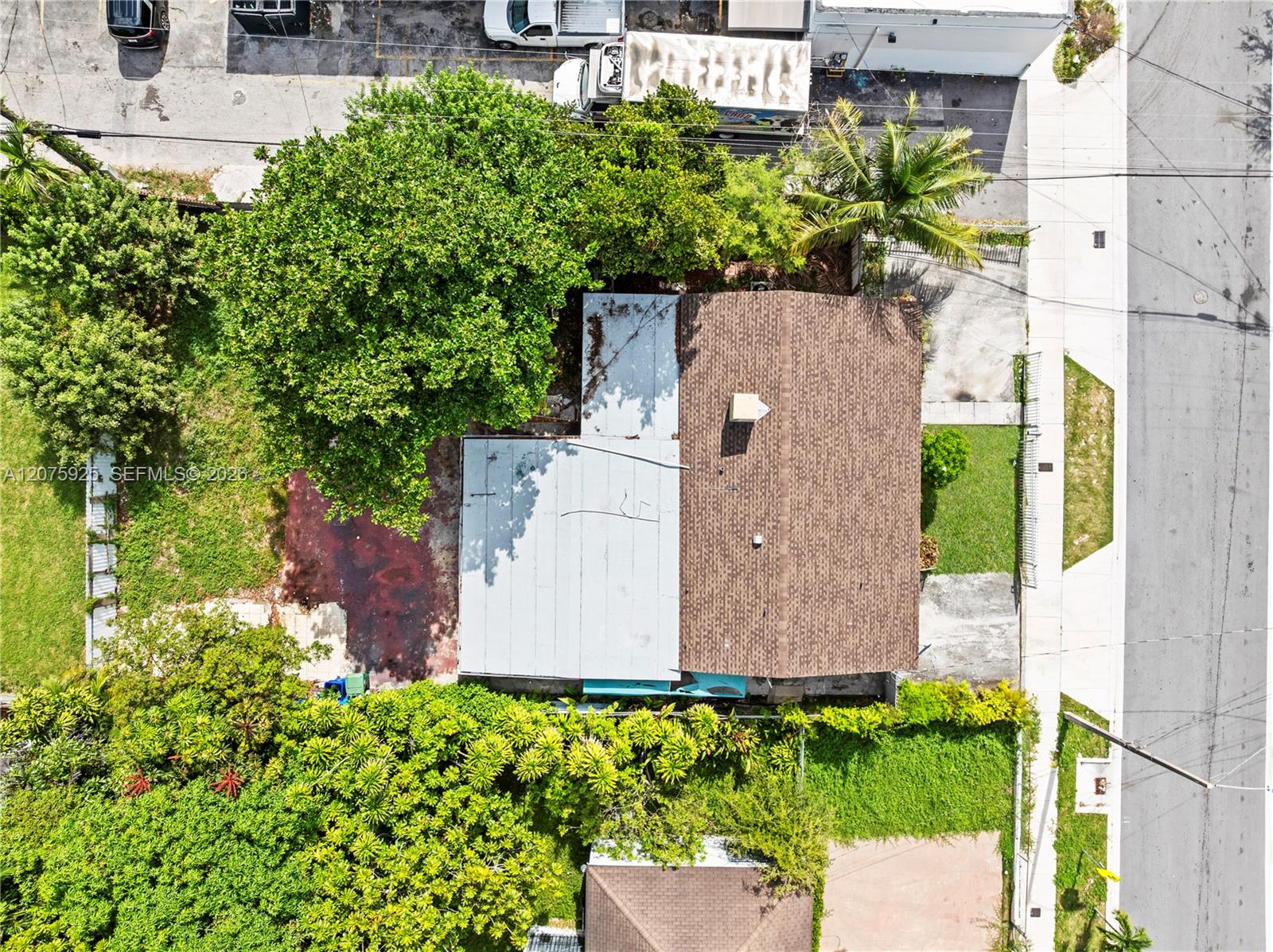 2723 NW 3rd St — Photo 3