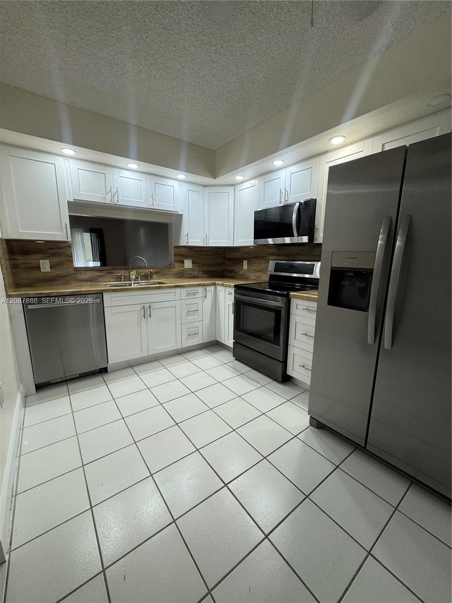 750 SW 138th Ave # 106F — Photo 3