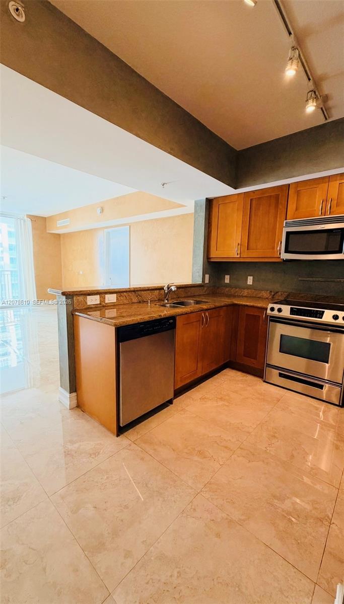1755 E Hallandale Beach Blvd # 1408E — Photo 3