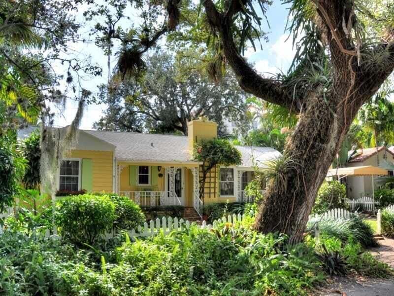 1620 SE 2ND Court — Photo 4