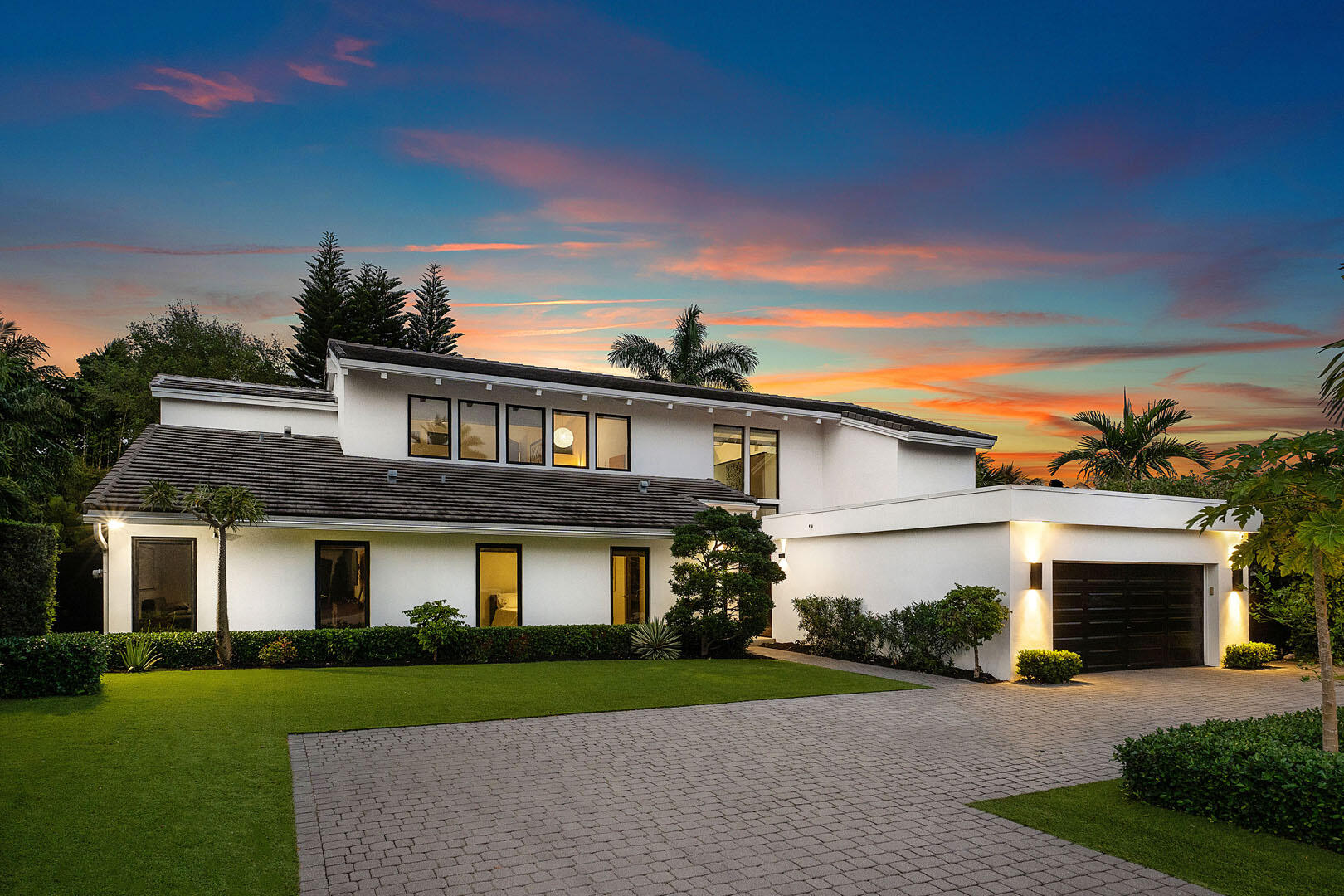 229 S Maya Palm Drive — Photo 2