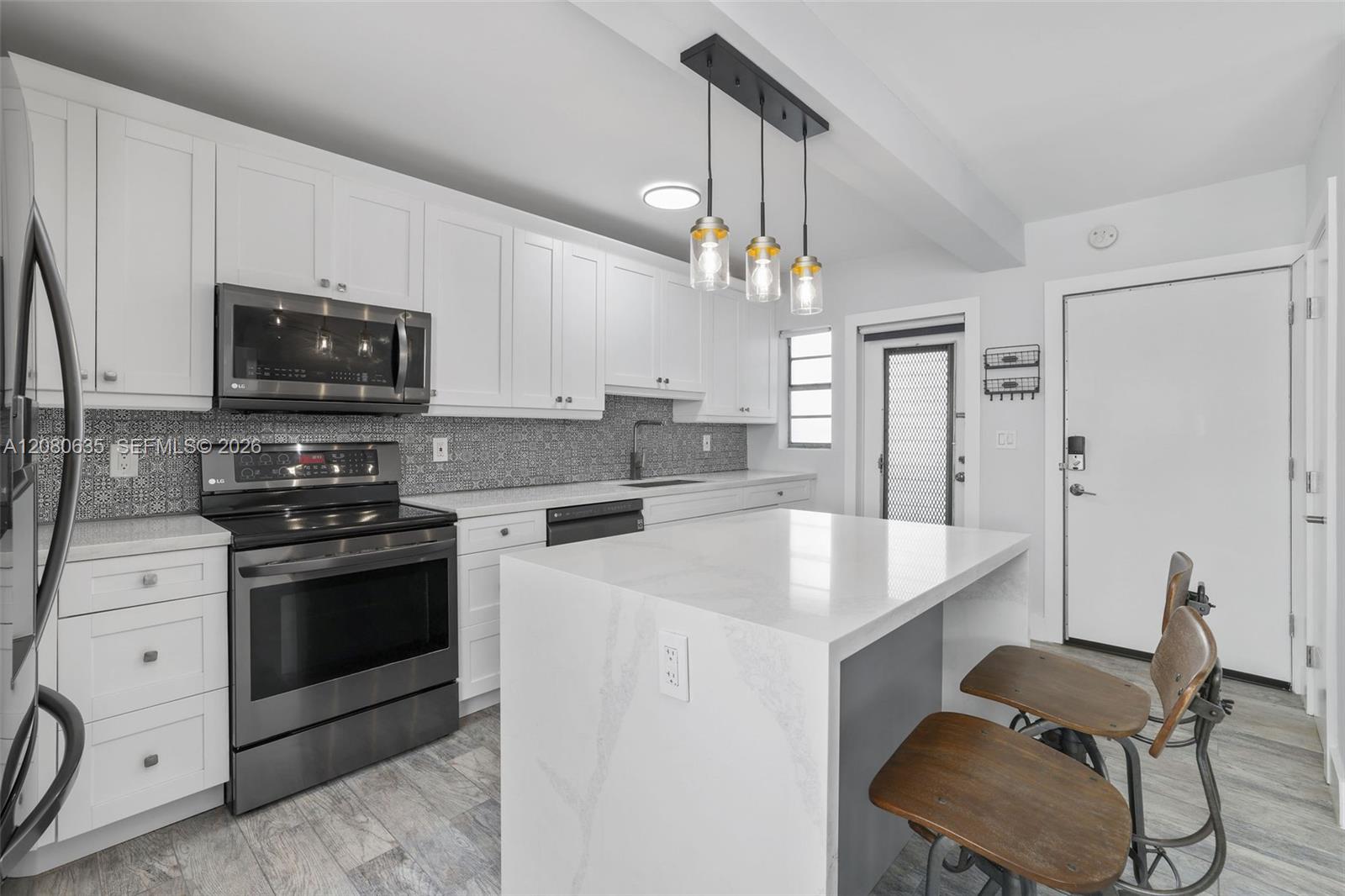 1340 Lincoln Rd # 208 — Photo 3