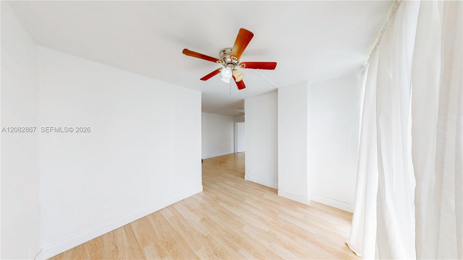 17011 N Bay Rd # 516 — Photo 3