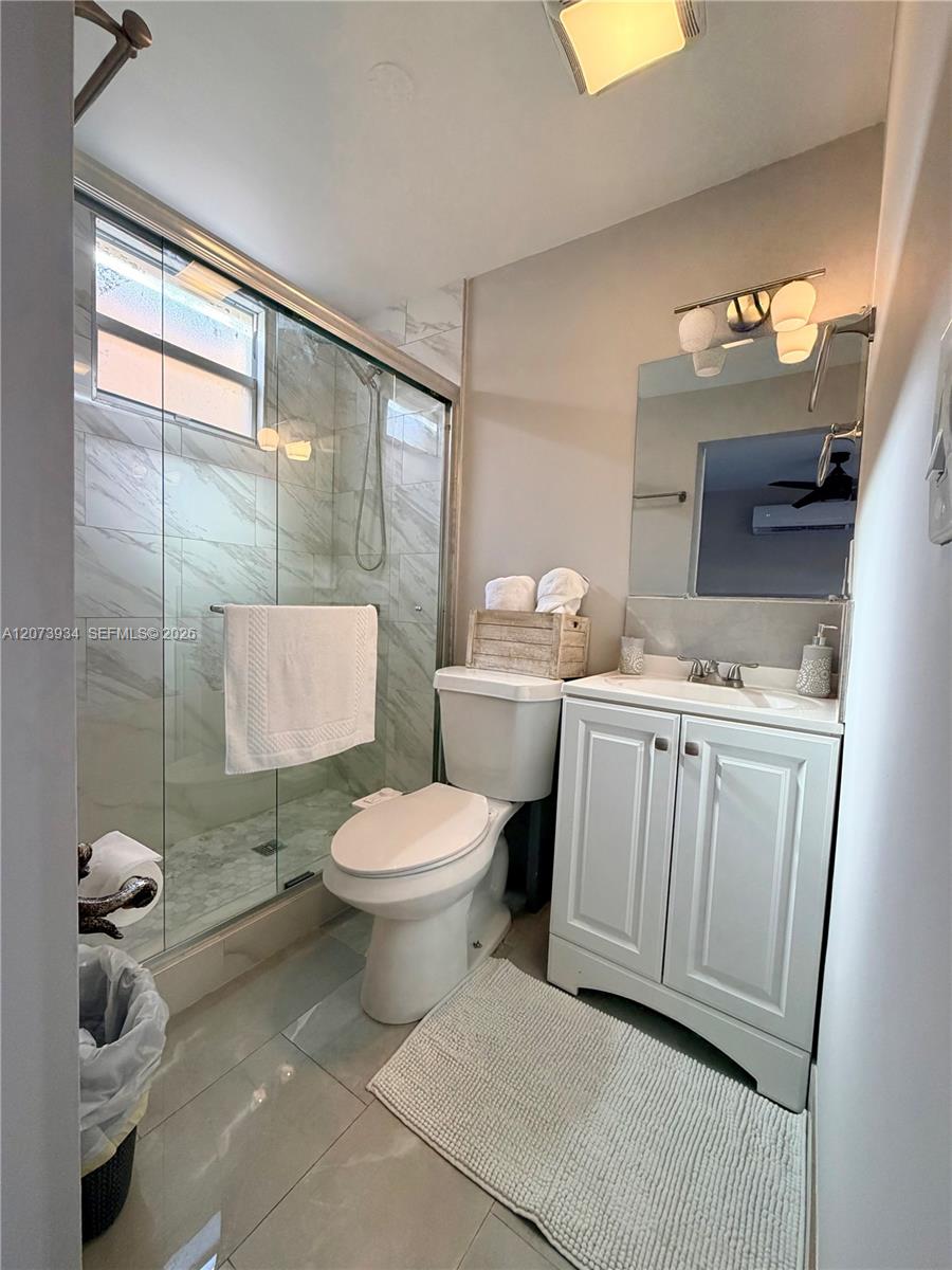 361 SW 20th Rd # B — Photo 3