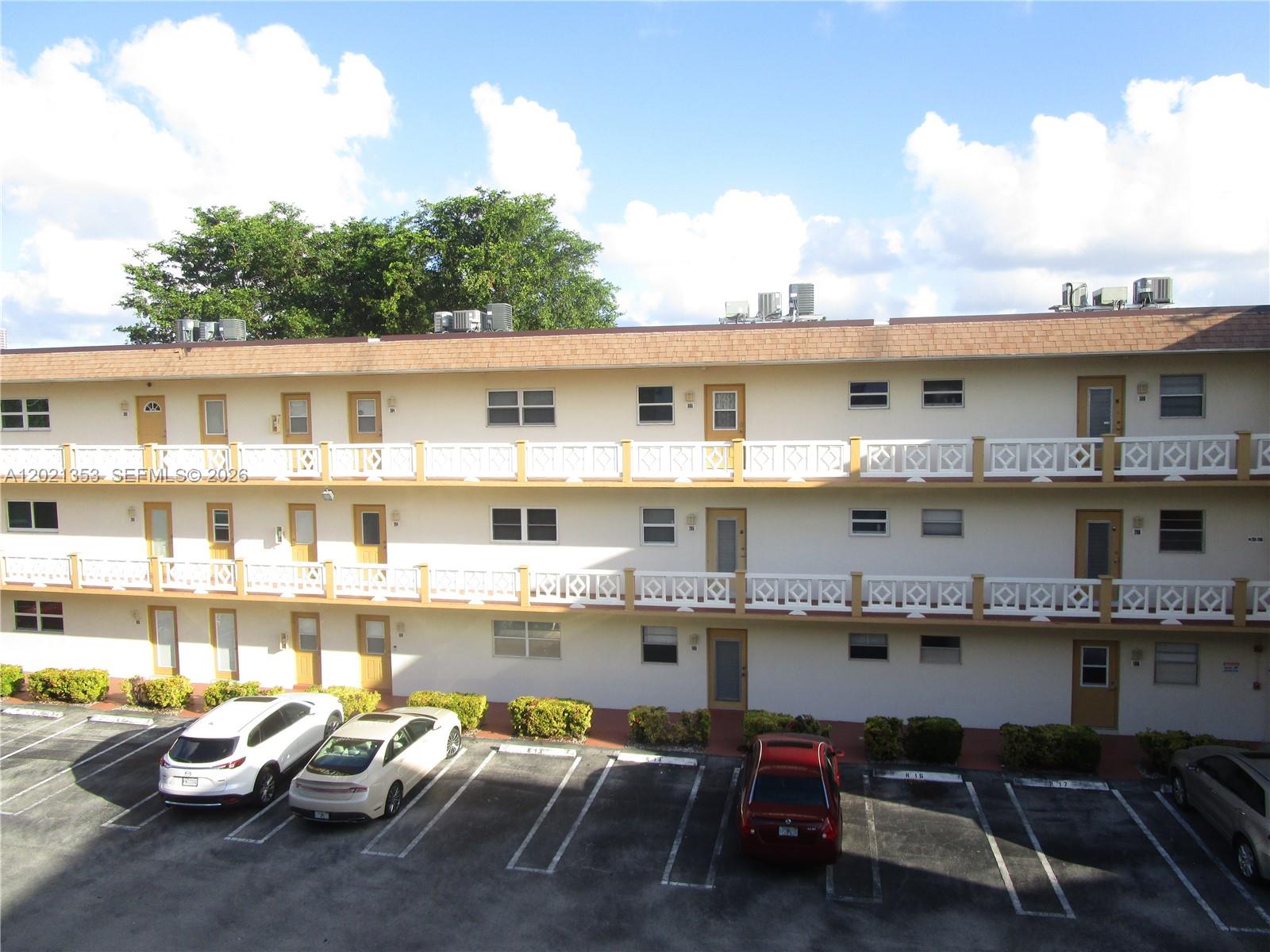 5111 W OAKLAND PARK BLVD # 301 — Photo 3