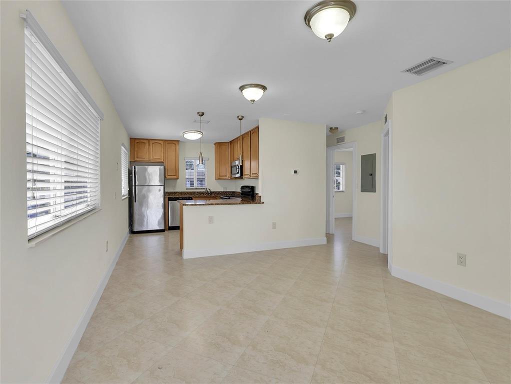 410 SW 15TH Street # 207, Pompano Beach FL 33060