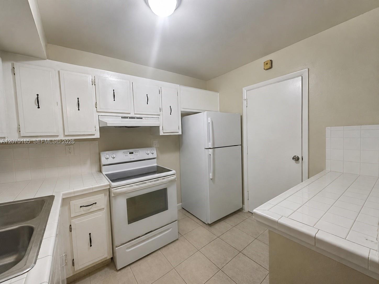3700 NW 21st St # 206 — Photo 3
