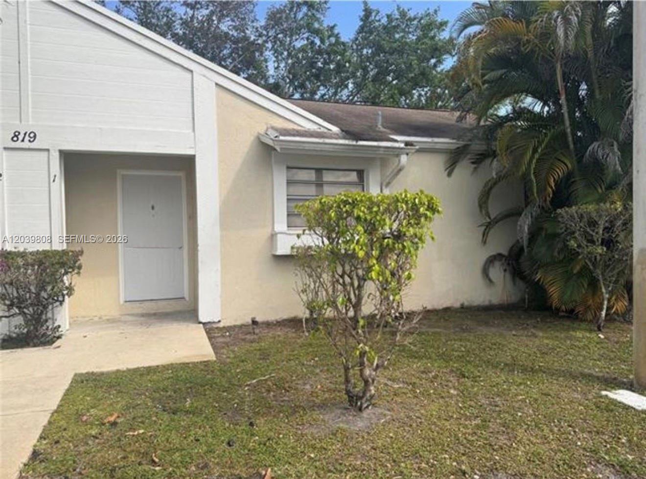 819 NE 214th Ln # 1, Miami FL 33179
