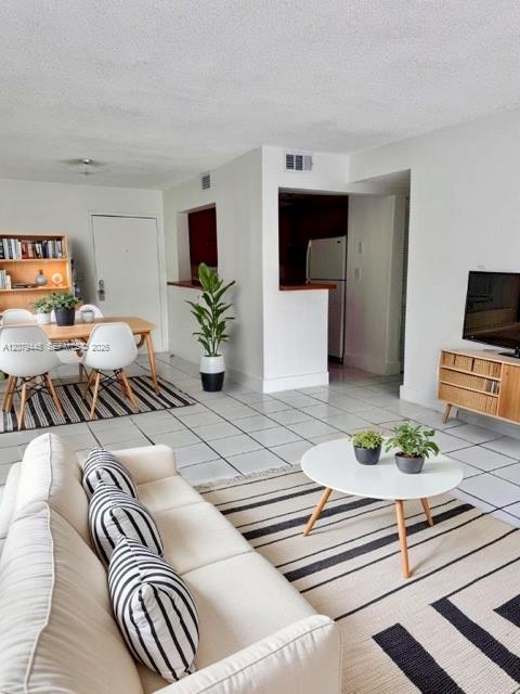 9678 Fontainebleau Blvd # 111 — Photo 2
