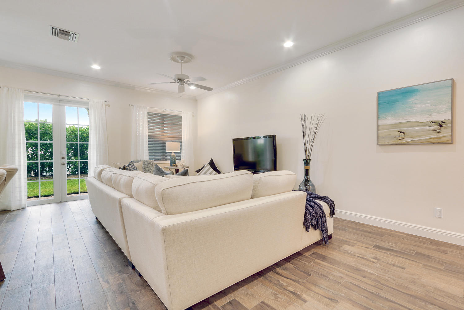 114 Ocean Breeze Drive — Photo 4