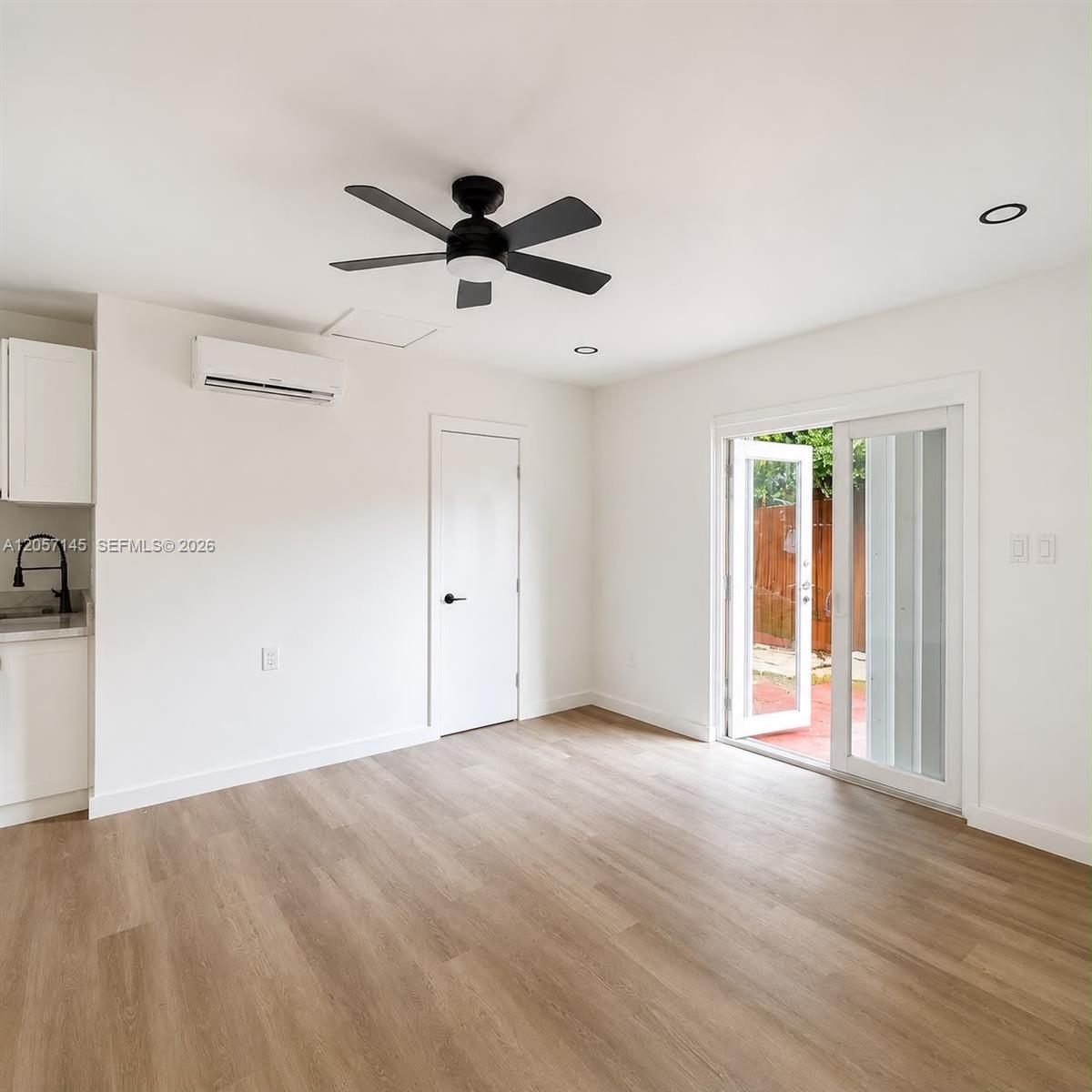 1461 NE 56th St # 3, Fort Lauderdale FL 33334