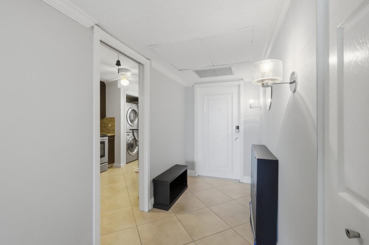 3001 S Palm Aire Drive # 206 — Photo 3