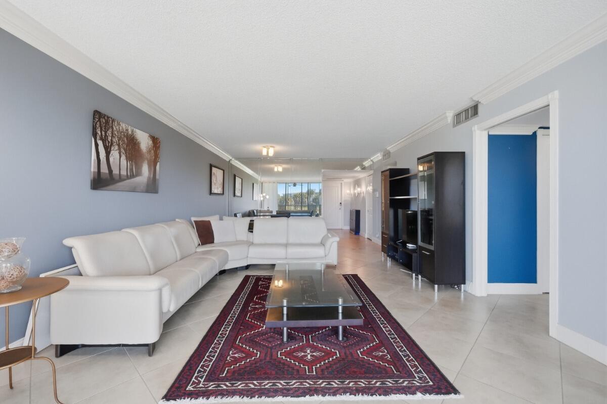 3001 S Palm Aire Drive # 206, Pompano Beach FL 33069