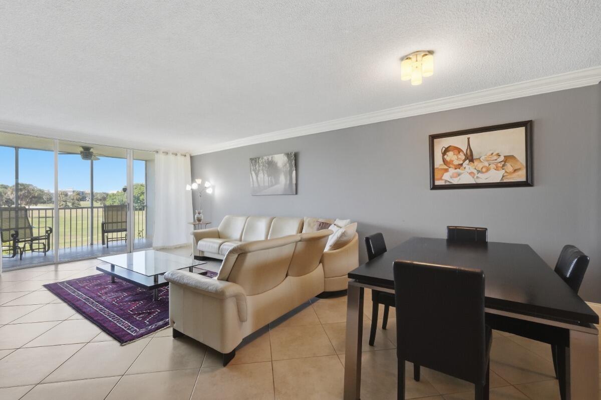 3001 S Palm Aire Drive # 206 — Photo 4
